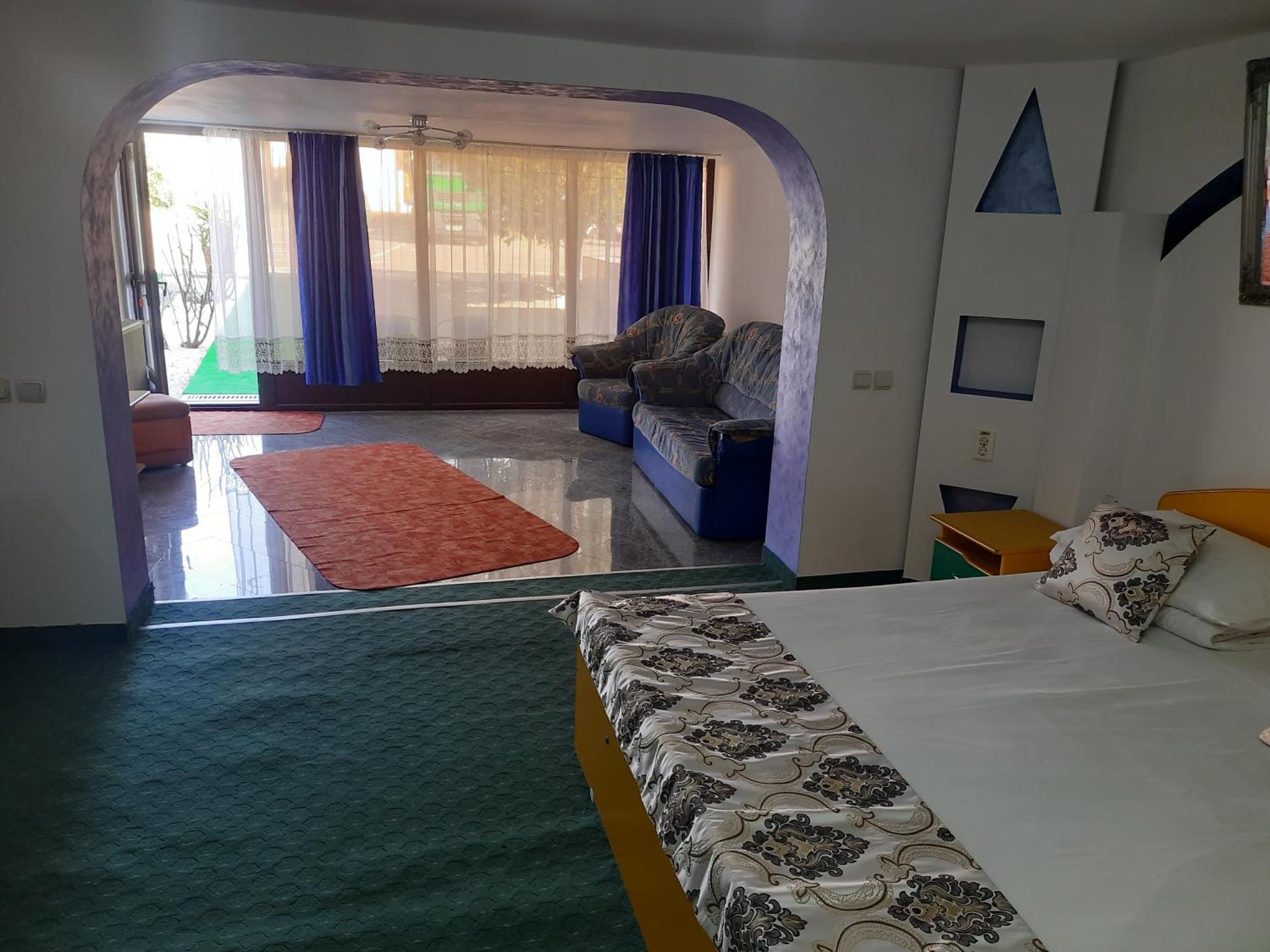 Pensiunea Cornelius Piatra Neamt Ngoại thất bức ảnh